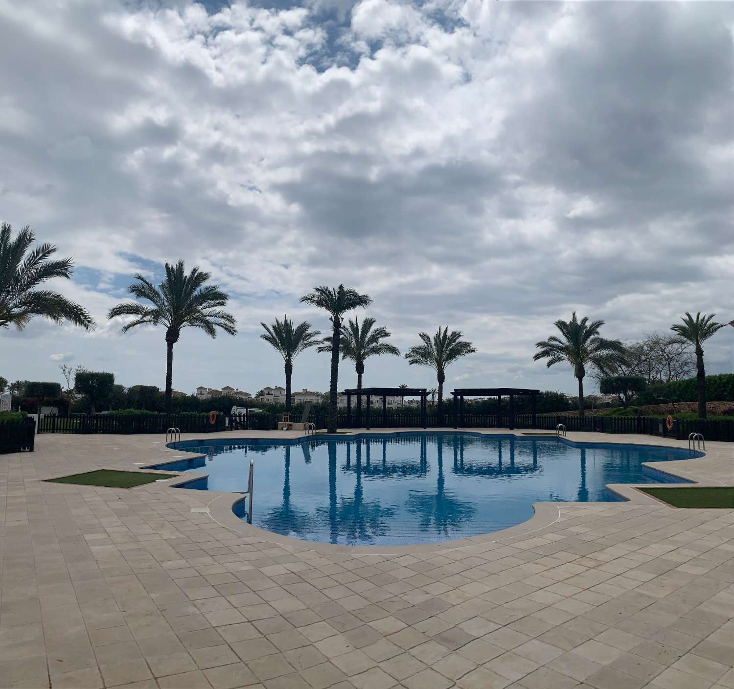 Откройте для себя спокойствие жизни на курорте La Torre Golf Resort в Мурсии!