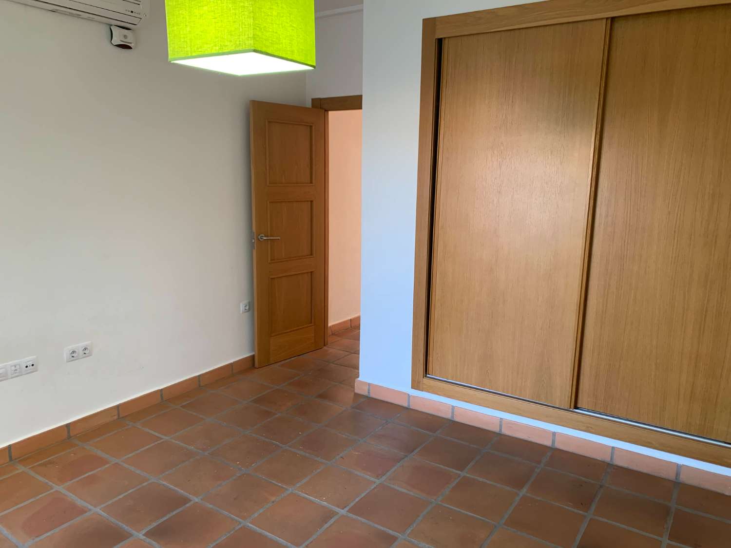 Fantastic apartment for sale in the center of the resort