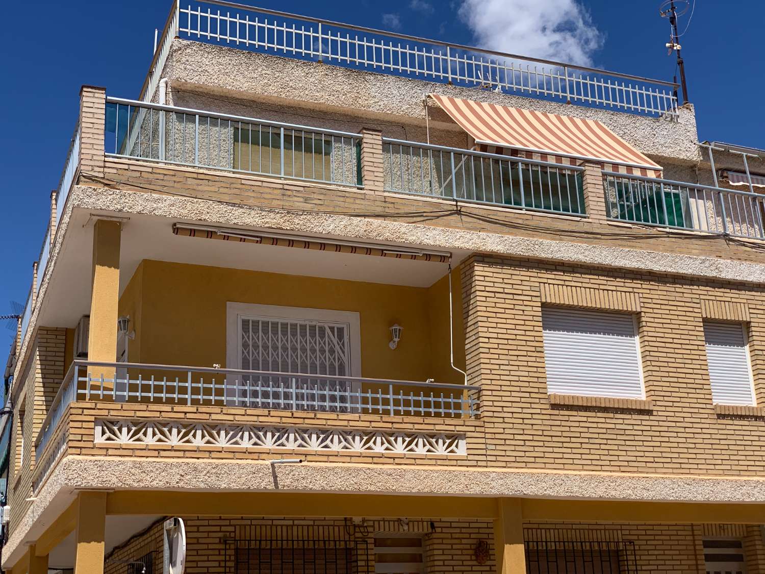 SALE OF APARTMENT TO ENTER TO LIVE IN LOS NAREJOS