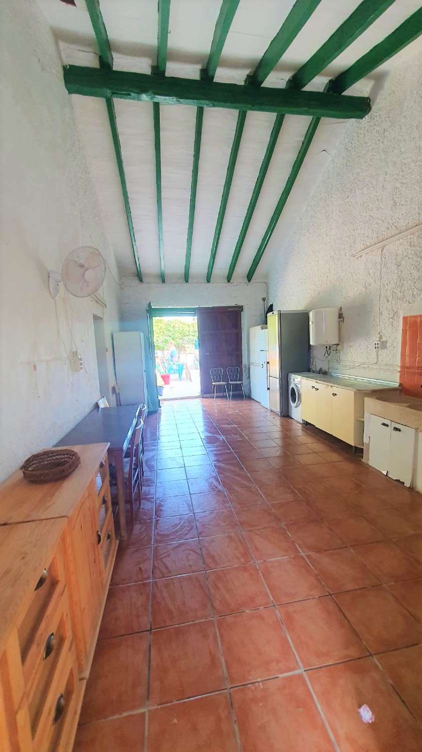 IN LAS PEDREÑAS EXCELLENT COUNTRY HOUSE WITH PRIVATE POOL