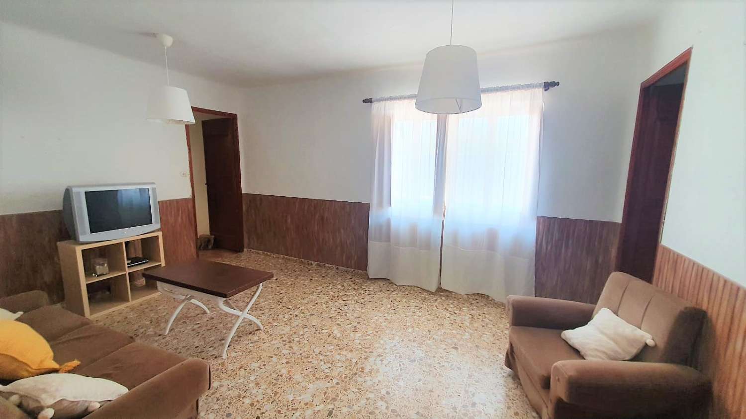 IN LAS PEDREÑAS EXCELLENT COUNTRY HOUSE WITH PRIVATE POOL