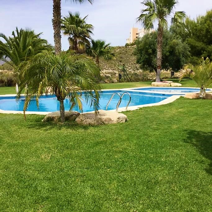 PREMISES FOR SALE CONVERTED TO LOFT HOUSING OF 300 SQUARE METERS IN Bonalba Golf Resort