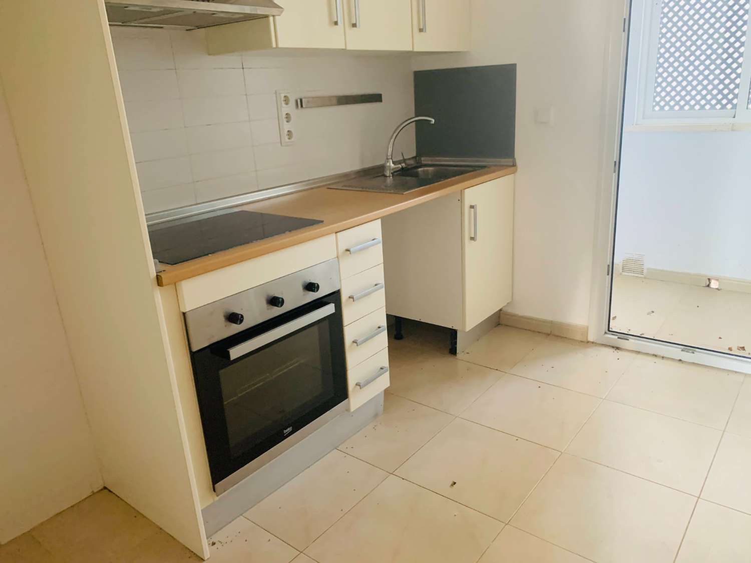 VENTA DE PLANTA BAJA EN HACIENDA RIQUELME GOLF RESORT