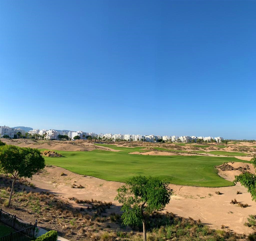 Vi erbjuder dig denna idylliska lägenhet i Las Terrazas de La Torre Golf Resort