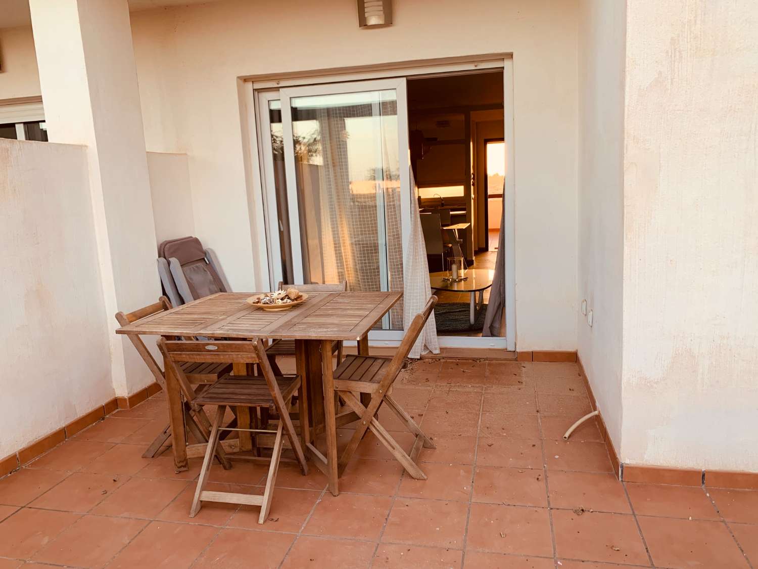 Te ofrecemos este idílico apartamento en Las Terrazas de La Torre Golf Resort
