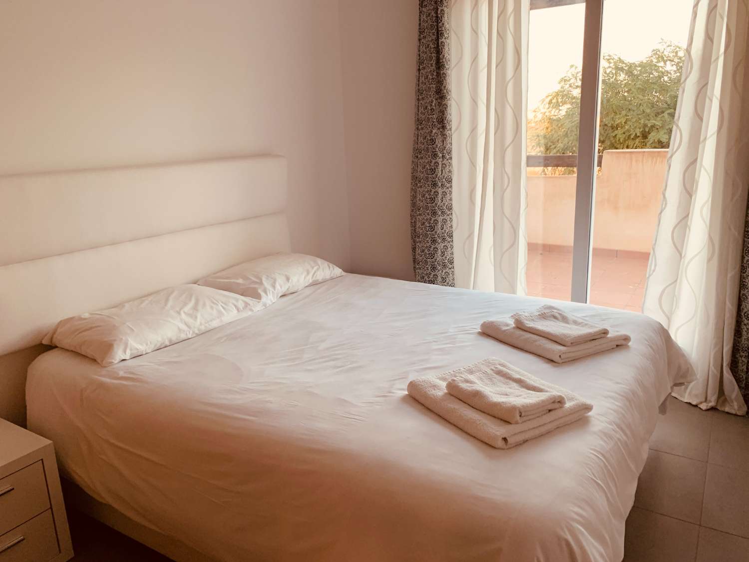 Te ofrecemos este idílico apartamento en Las Terrazas de La Torre Golf Resort