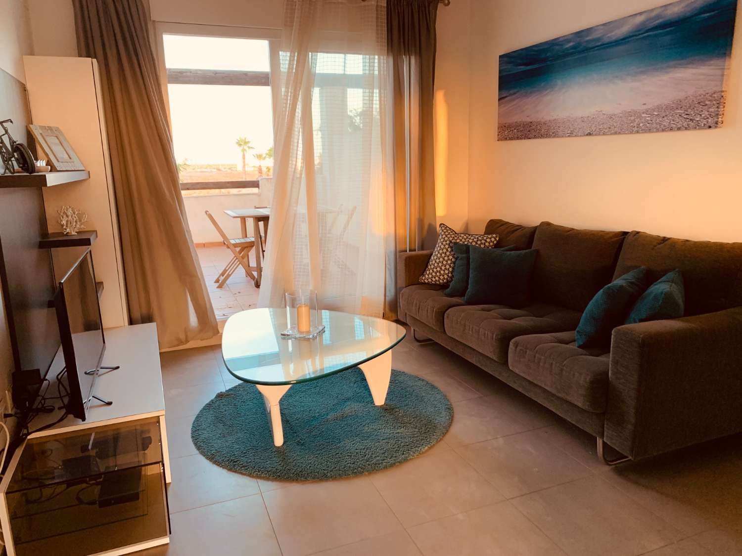 Te ofrecemos este idílico apartamento en Las Terrazas de La Torre Golf Resort