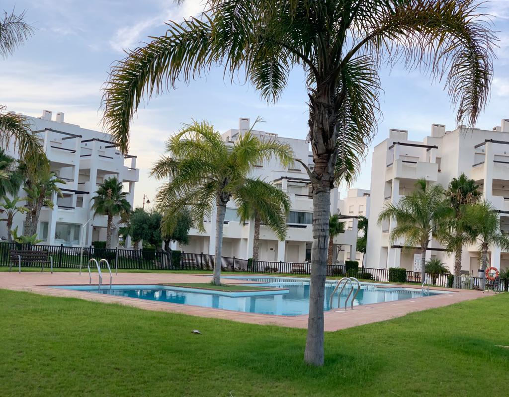 Wir bieten Ihnen diese idyllische Wohnung im Las Terrazas de La Torre Golf Resort an