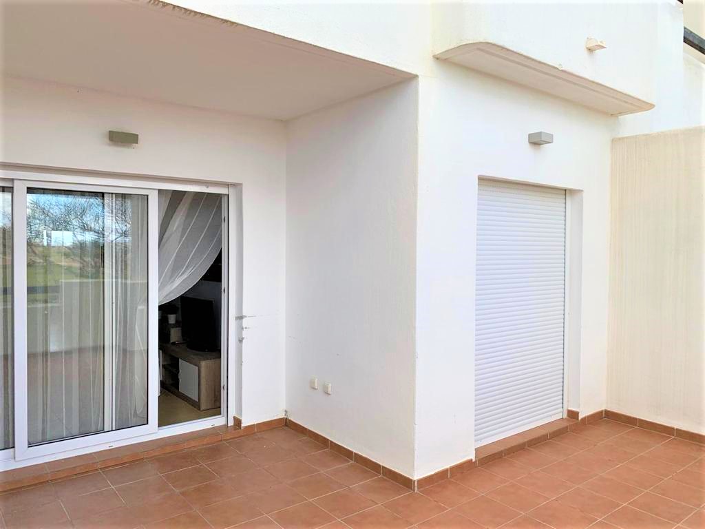 We offer you this idyllic apartment in Las Terrazas de La Torre Golf Resort