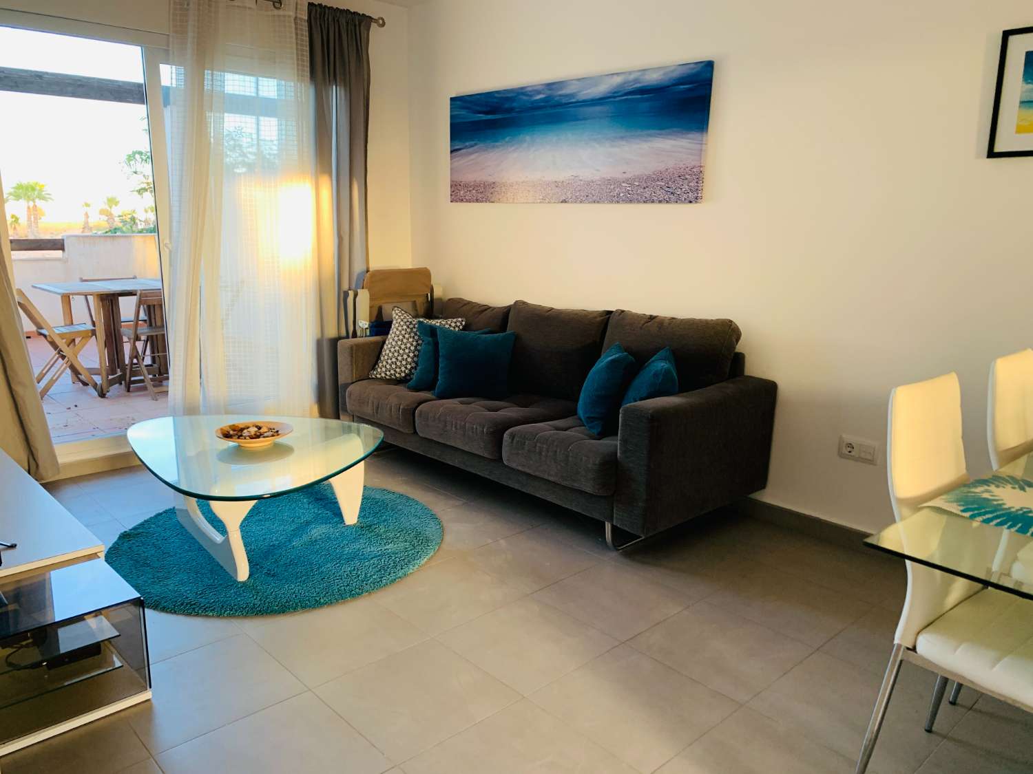 Te ofrecemos este idílico apartamento en Las Terrazas de La Torre Golf Resort