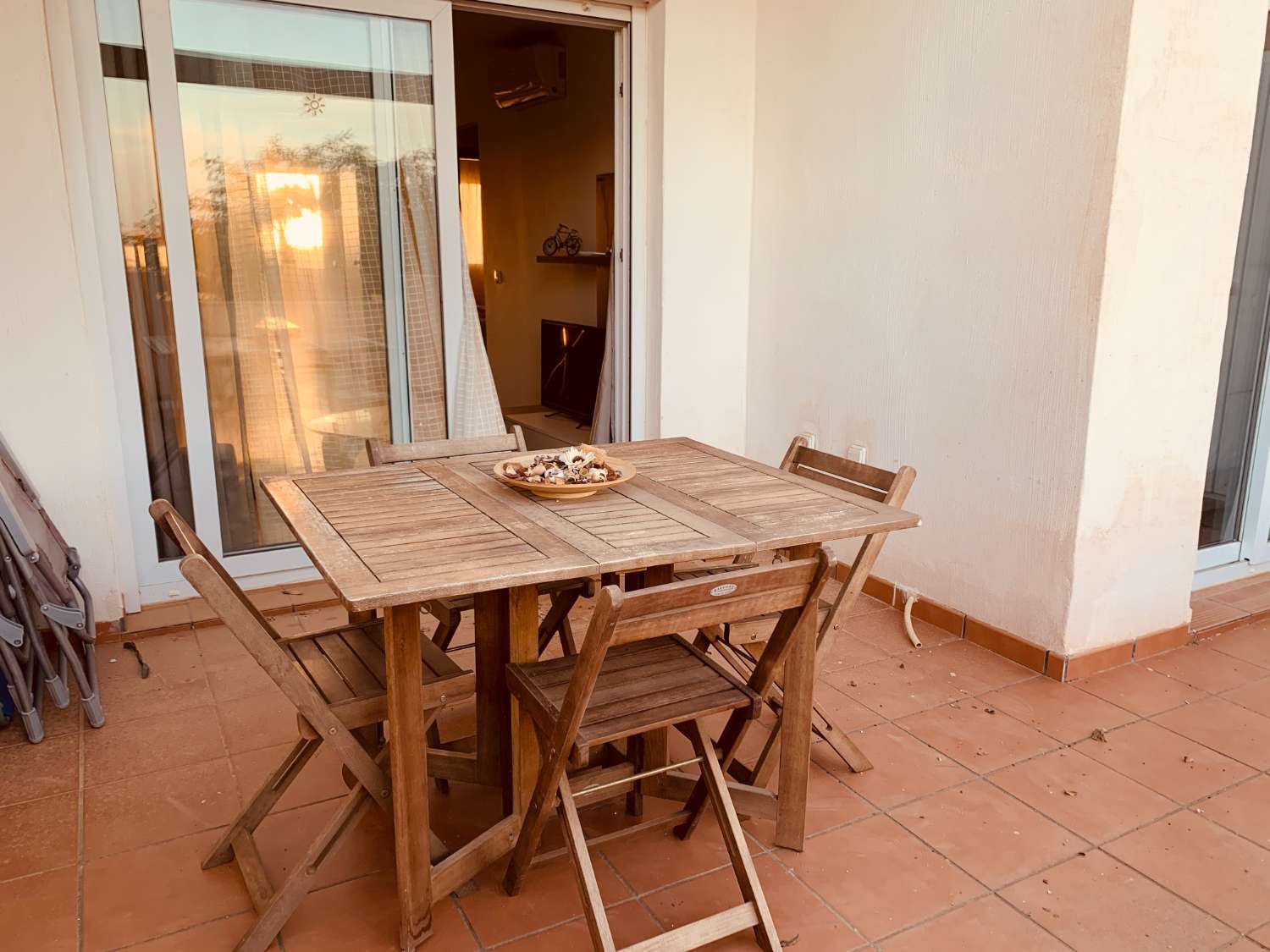 Te ofrecemos este idílico apartamento en Las Terrazas de La Torre Golf Resort