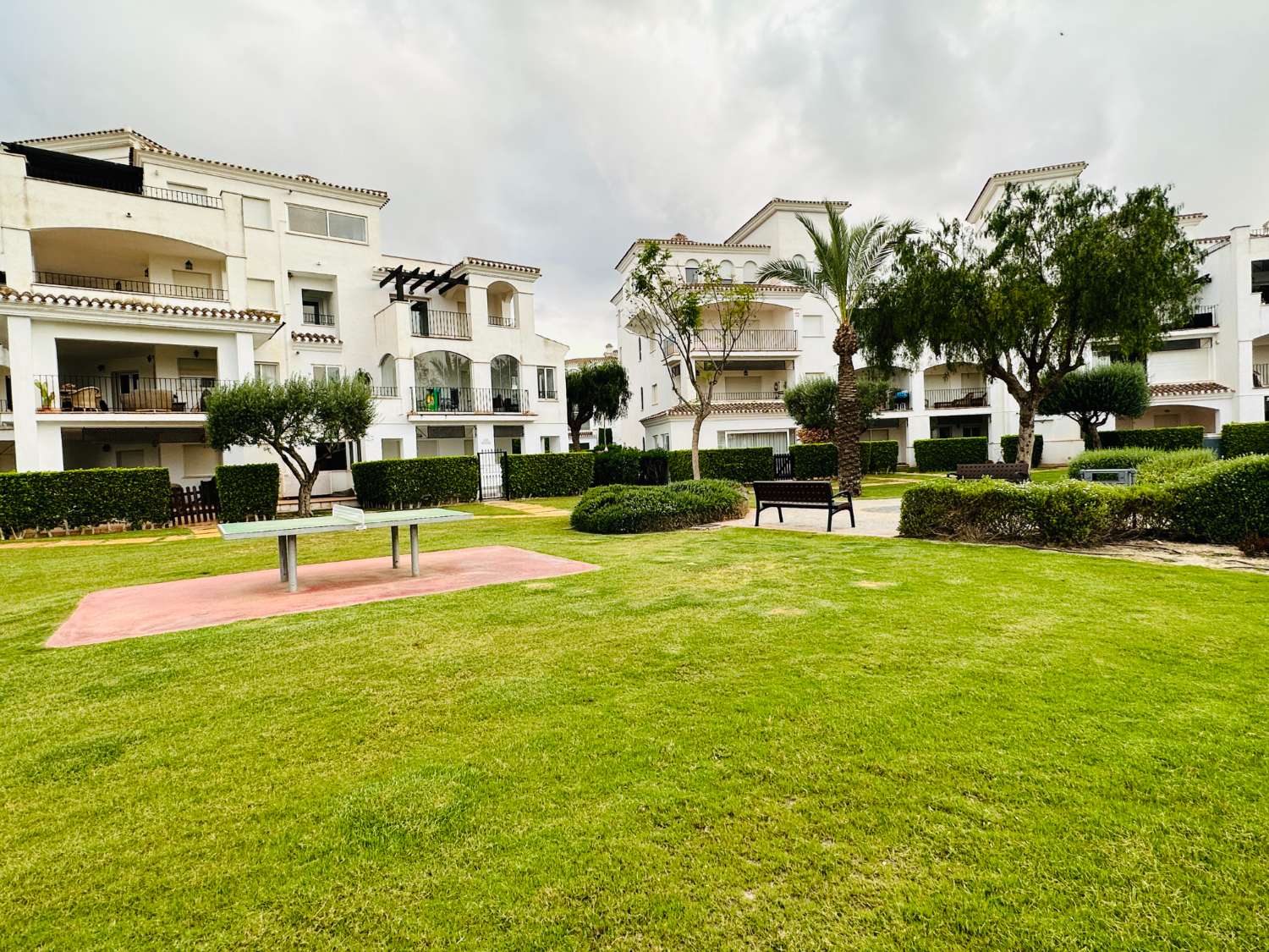 APPARTEMENT AU REZ-DE-CHAUSSÉE AVEC UNE VUE FABULEUSE À LA TORRE GOLF RESORT