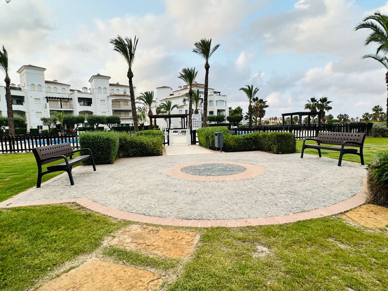 APPARTEMENT AU REZ-DE-CHAUSSÉE AVEC UNE VUE FABULEUSE À LA TORRE GOLF RESORT