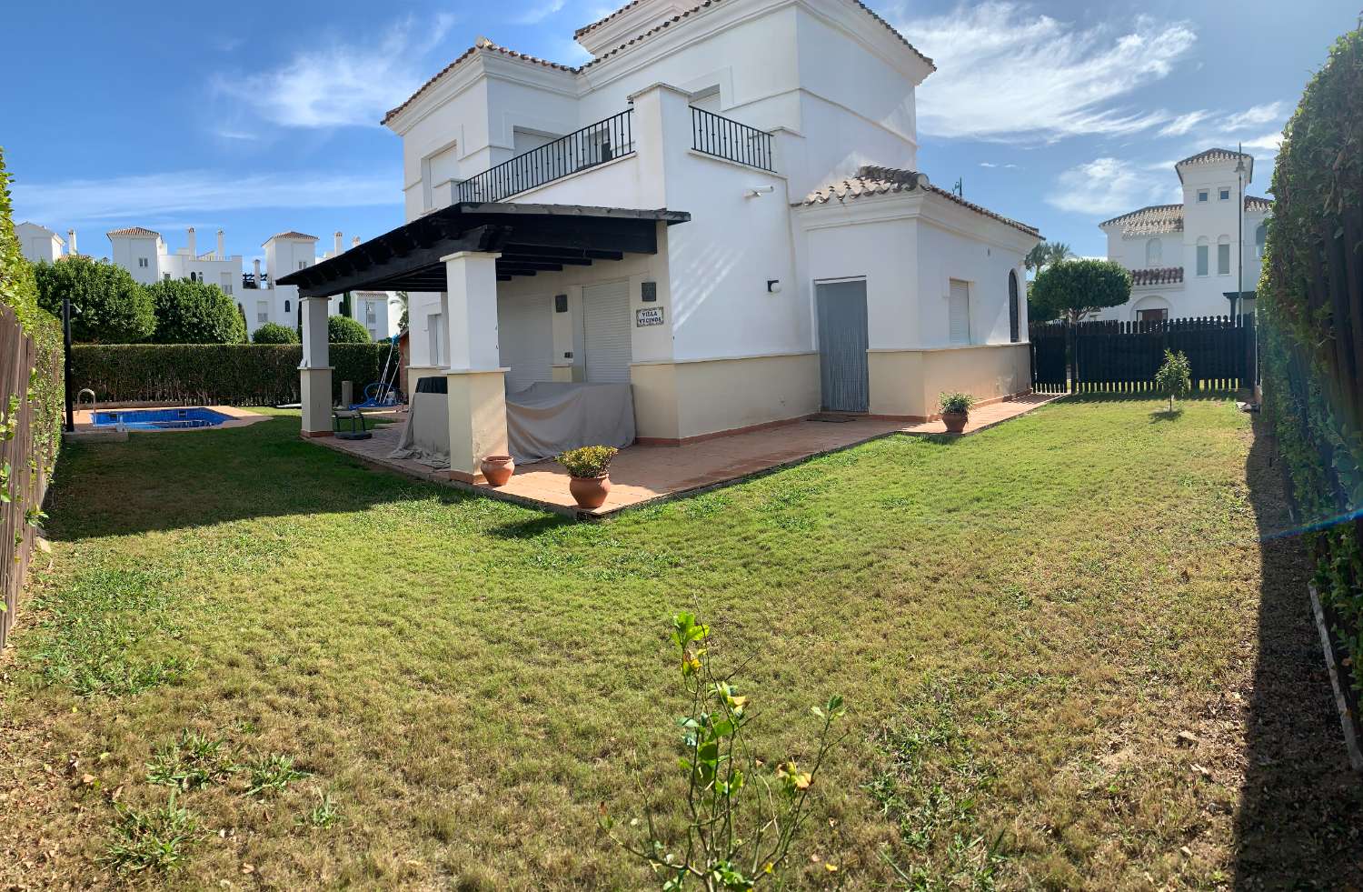 JETZT KÖNNEN SIE DIESE WUNDERBARE VILLA MIT PRIVATEM POOL IM LA TORRE GOLF RESORT KAUFEN