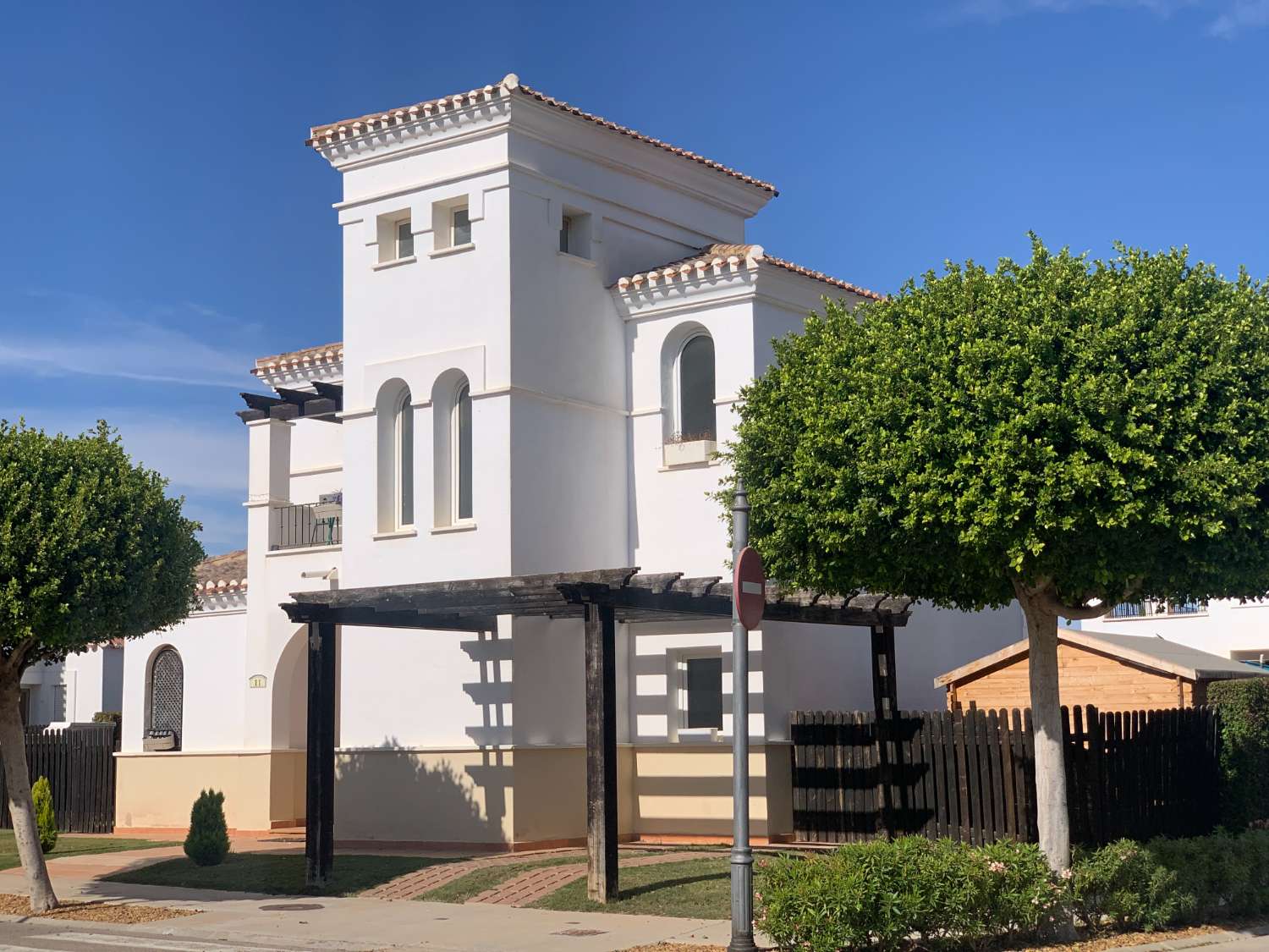 JETZT KÖNNEN SIE DIESE WUNDERBARE VILLA MIT PRIVATEM POOL IM LA TORRE GOLF RESORT KAUFEN