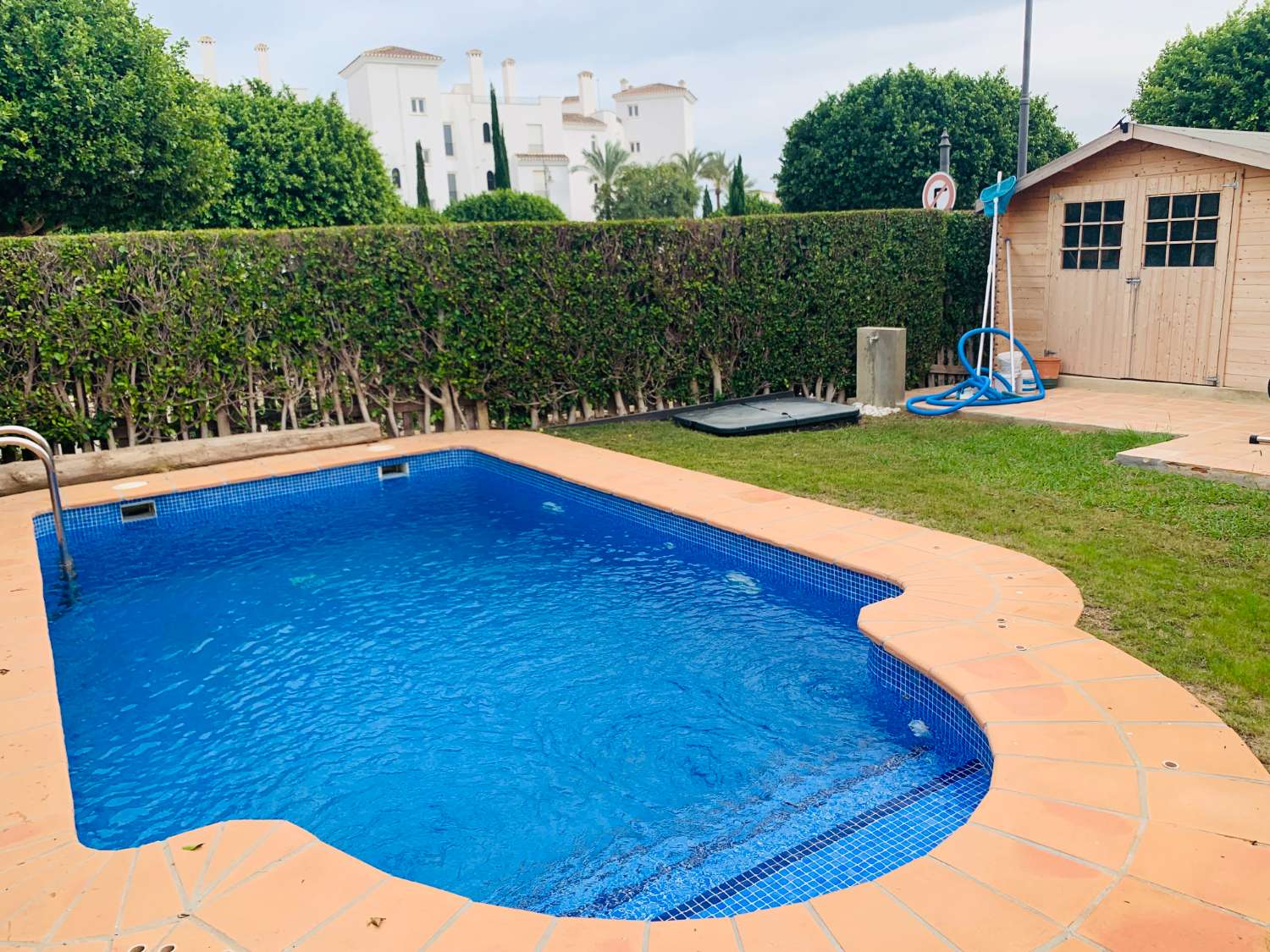 AHORA PUEDES ADQUIRIR ESTA MARAVILLOSA VILLA CON PISCINA PRIVADA EN LA TORRE GOLF RESORT