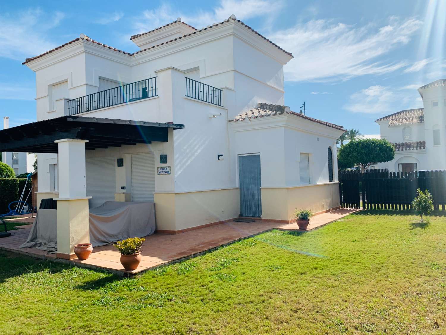 JETZT KÖNNEN SIE DIESE WUNDERBARE VILLA MIT PRIVATEM POOL IM LA TORRE GOLF RESORT KAUFEN