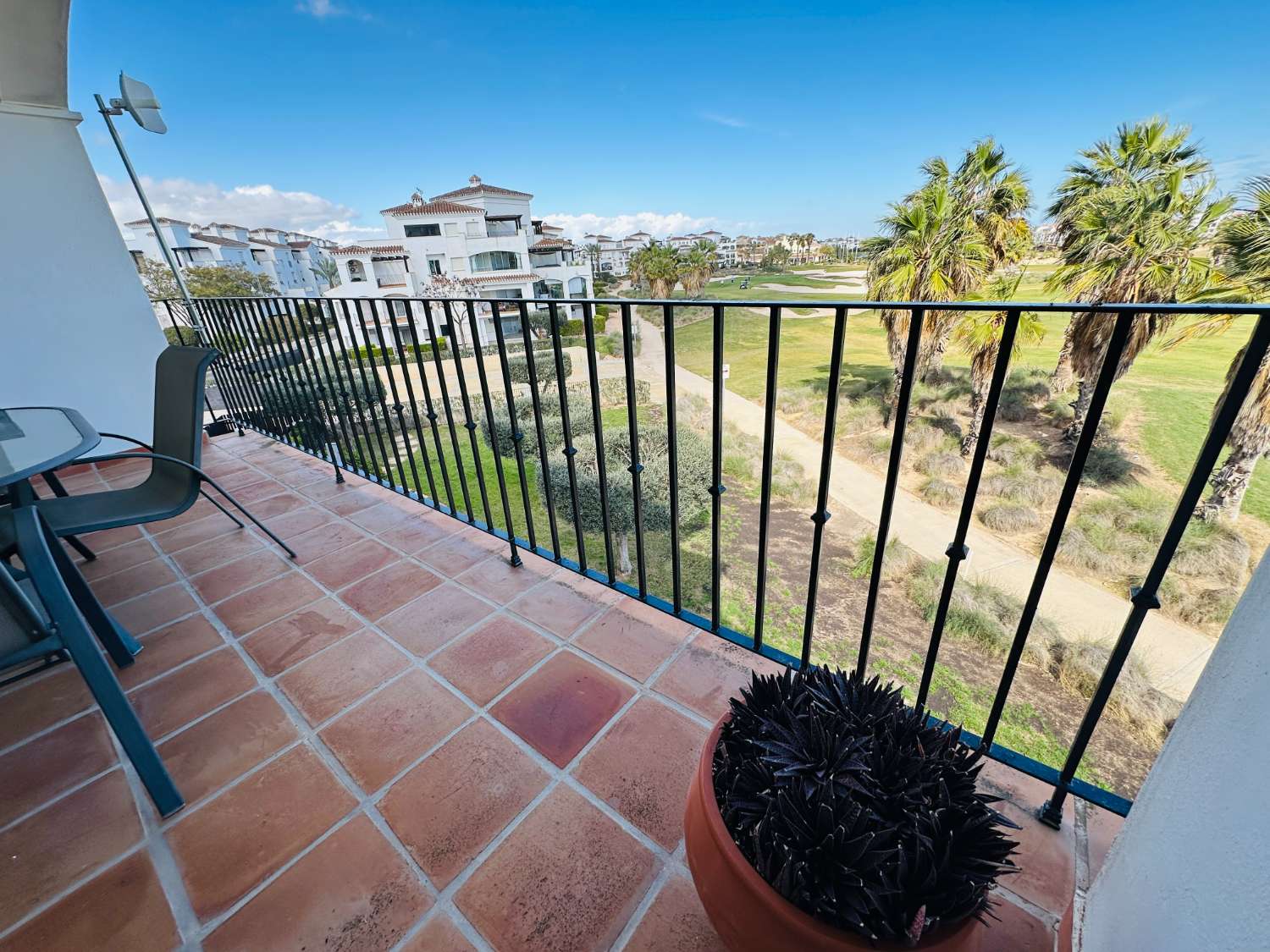 SE VENDE EXCLUSIVO APARTAMENTO EN LA TORRE GOLF RESORT (TORRE-PACHECO)