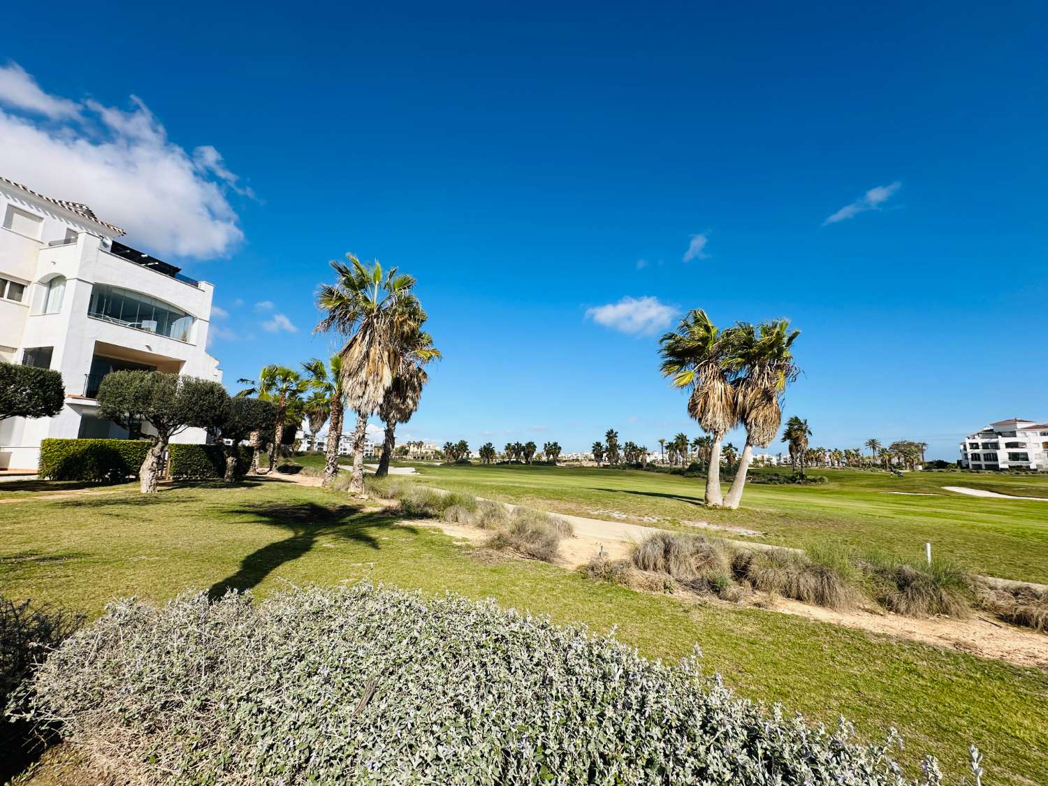 SE VENDE EXCLUSIVO APARTAMENTO EN LA TORRE GOLF RESORT (TORRE-PACHECO)