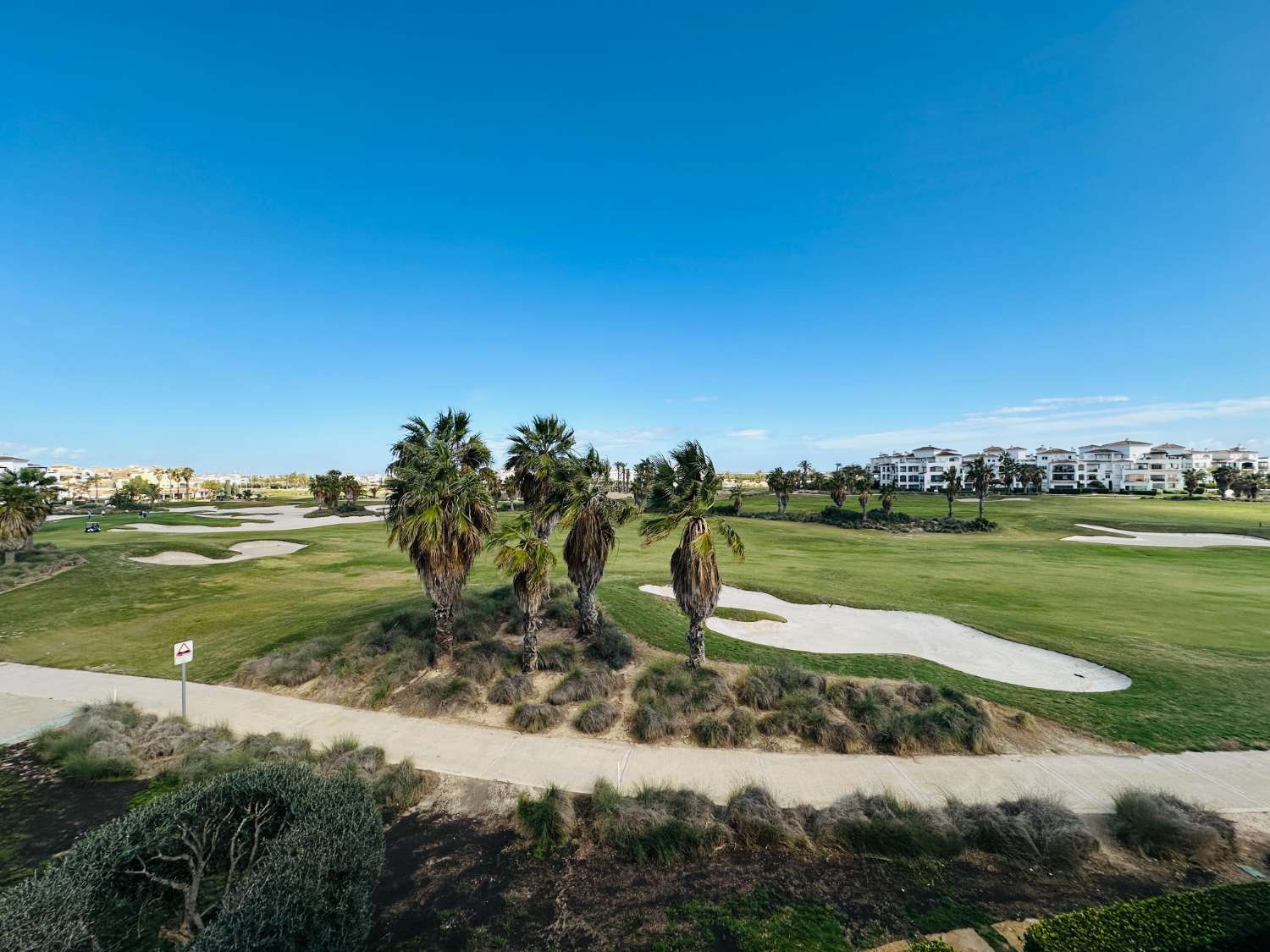 SE VENDE EXCLUSIVO APARTAMENTO EN LA TORRE GOLF RESORT (TORRE-PACHECO)