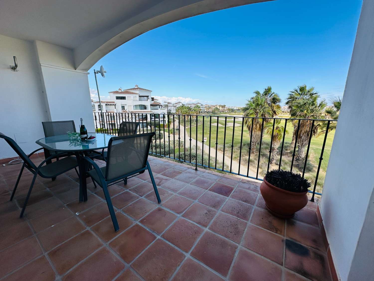 SE VENDE EXCLUSIVO APARTAMENTO EN LA TORRE GOLF RESORT (TORRE-PACHECO)