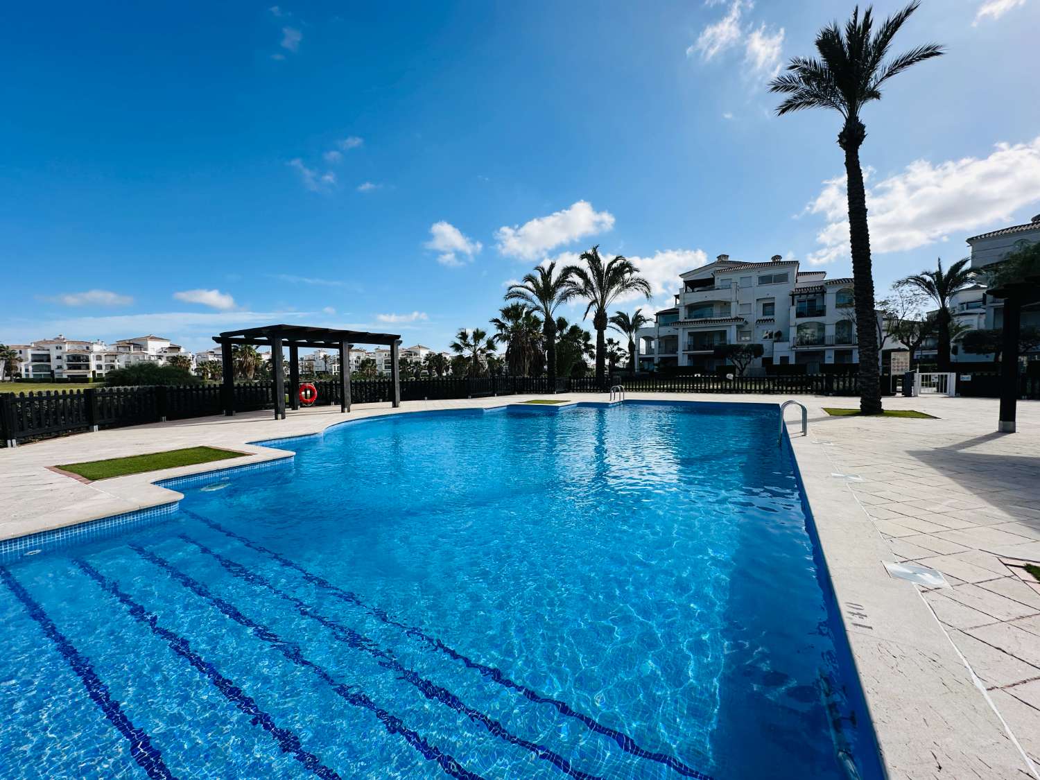 SE VENDE EXCLUSIVO APARTAMENTO EN LA TORRE GOLF RESORT (TORRE-PACHECO)
