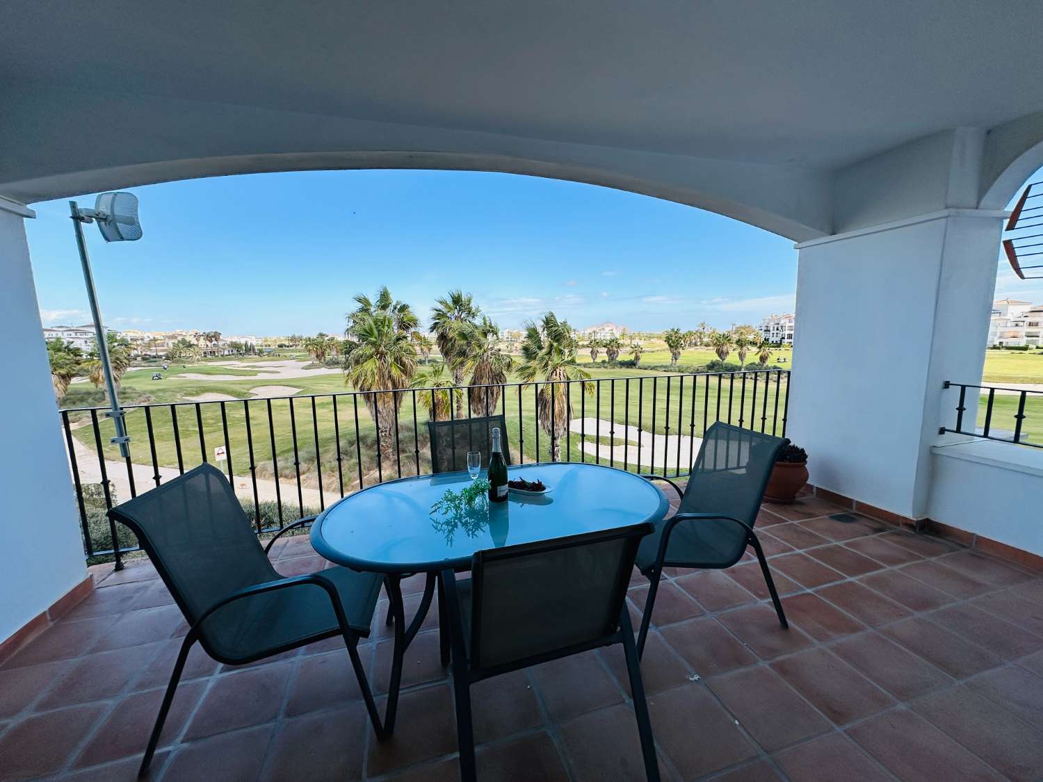 SE VENDE EXCLUSIVO APARTAMENTO EN LA TORRE GOLF RESORT (TORRE-PACHECO)